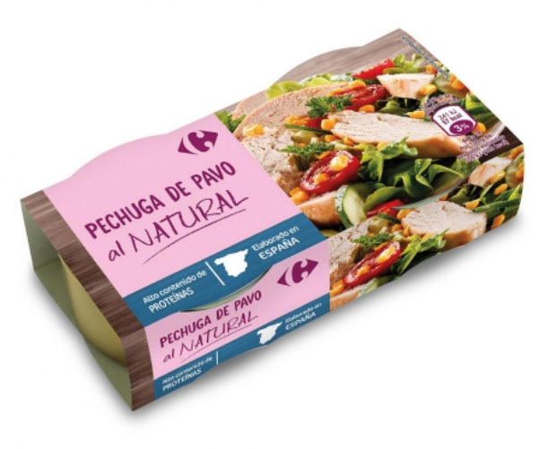 Setas al plato con pechuga de pavo en lata y patatas en el microondas.